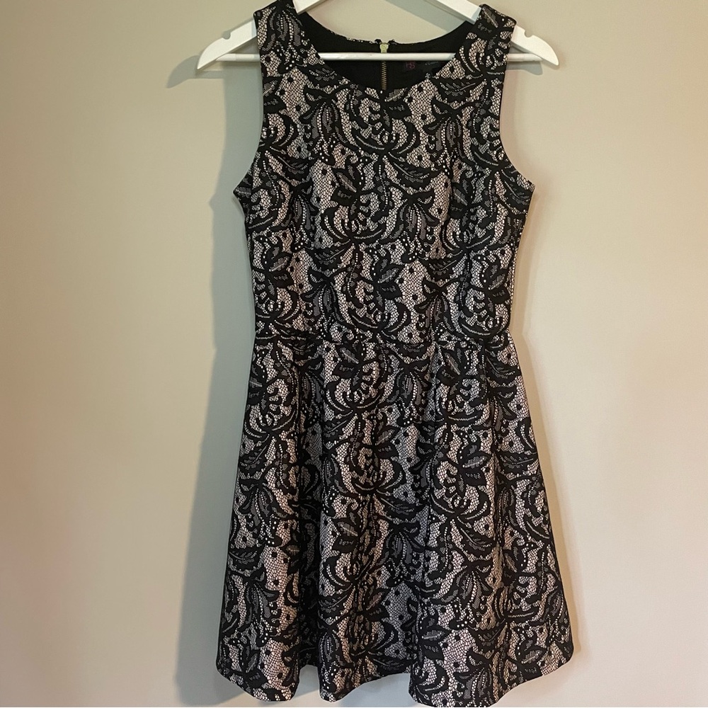 HeartSoul Womens Black and White Lace Elegant Dress
